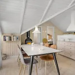 Casa vacanze Three-bedroom In