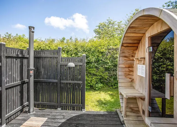 펜션 Three-bedroom In